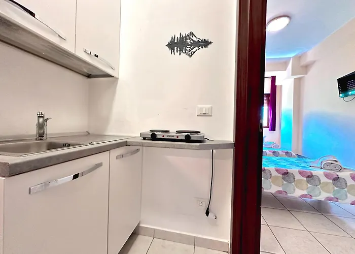 בית הארחה La Via Roma 3*