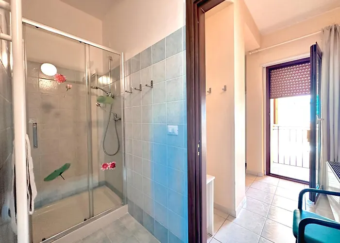 Гостевой дом La Via Roma Torre de' Passeri