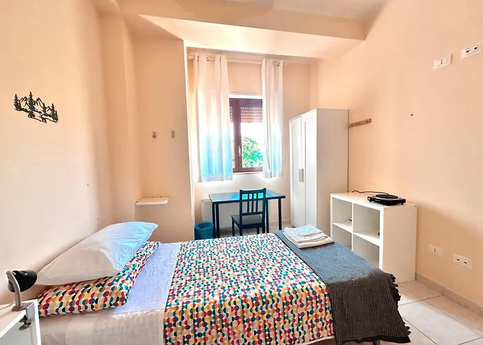 La Via Roma בית הארחה 3*