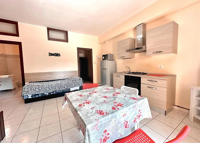 בית הארחה La Via Roma 3*